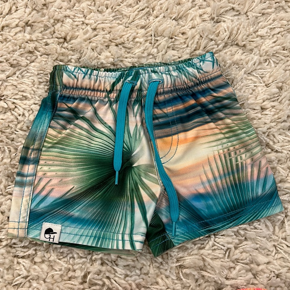 George hats XS boy swim trunk 6-12m